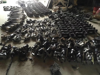 回收奔馳汽車配件與下線庫存轎車配件 市場機(jī)遇與環(huán)保選擇